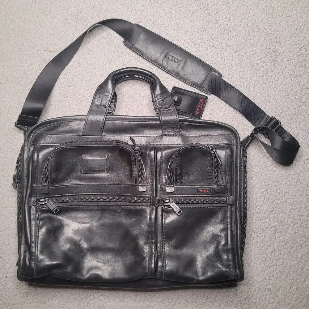 Tumi Alpha Laptop Briefcase Bag‎ Black Leather Adjustable Shoulder Strap 96114DH